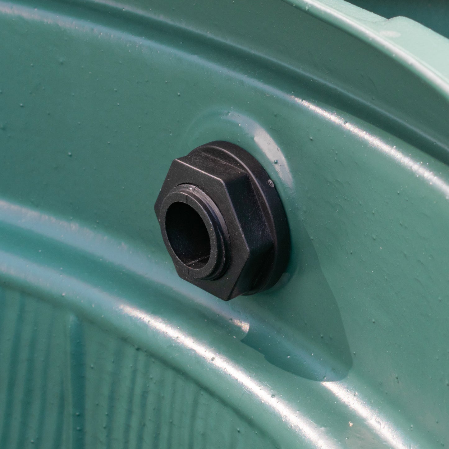 Water Butt 90° Overflow Elbow with Nut & Washer, 1/2"