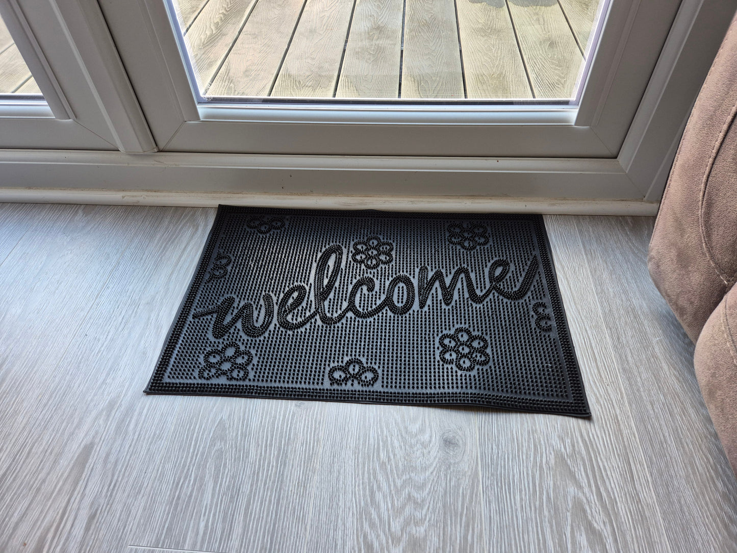 Rubber Doormat, 60cm x 40cm - 'Welcome' (Small Flowers)