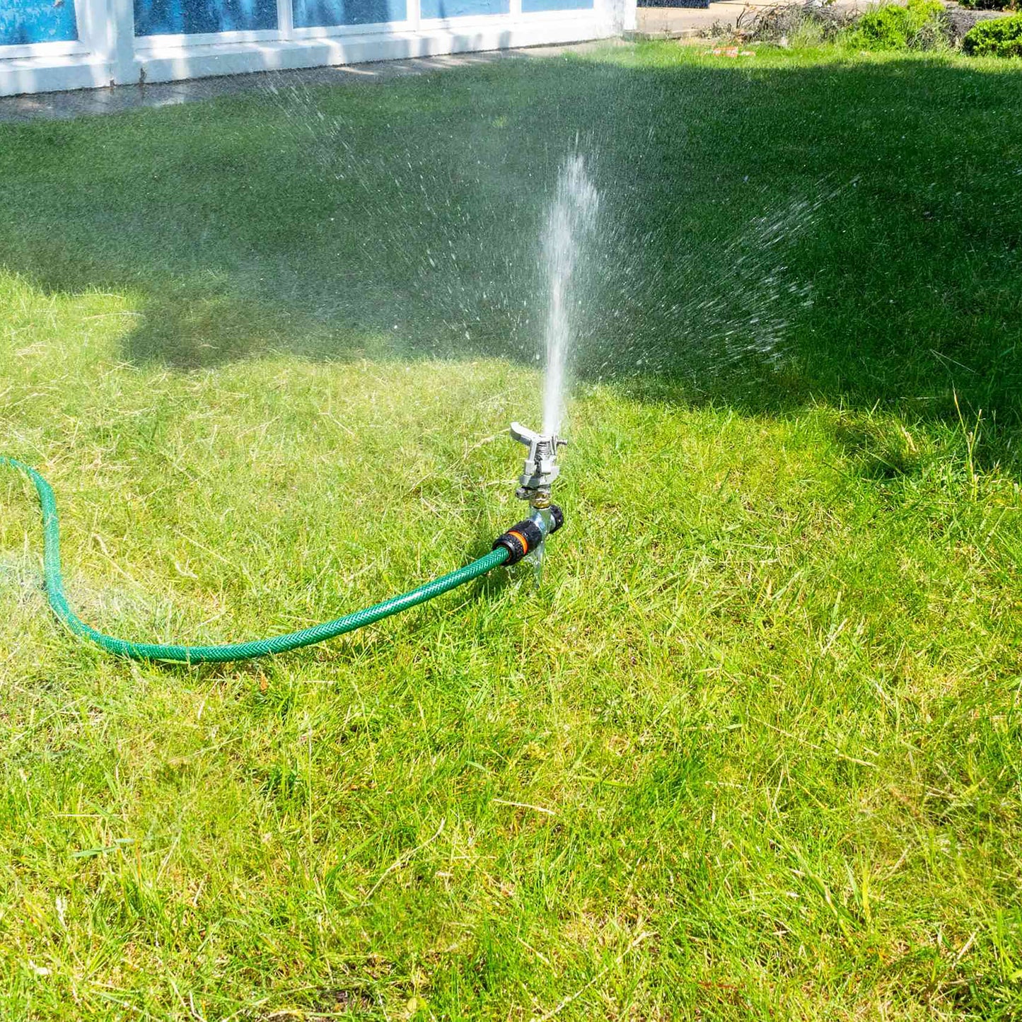 Metal Pulsating Lawn Sprinkler with Metal Spike