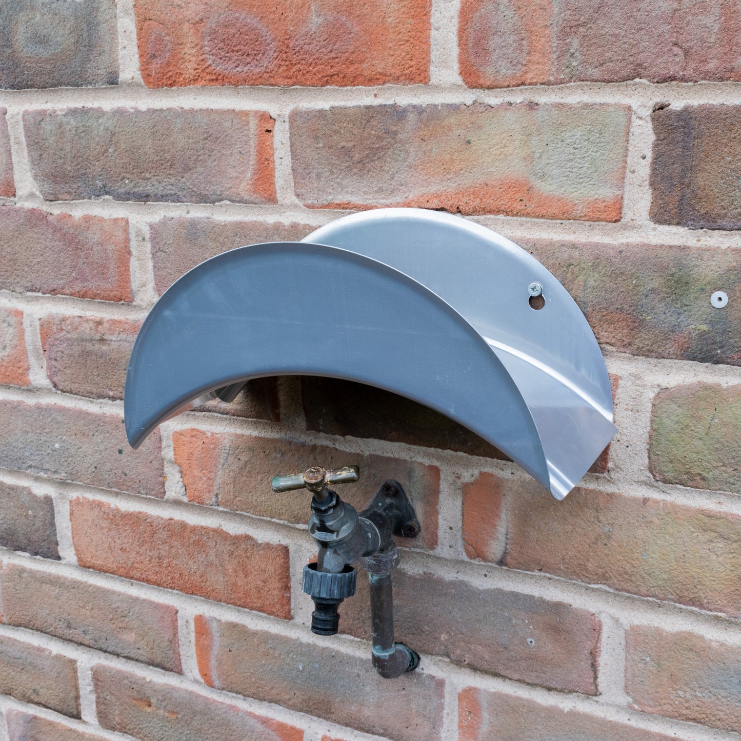 Metal Garden Hose Pipe Holder Hanger Bracket Screw On Wall Mounted Storage