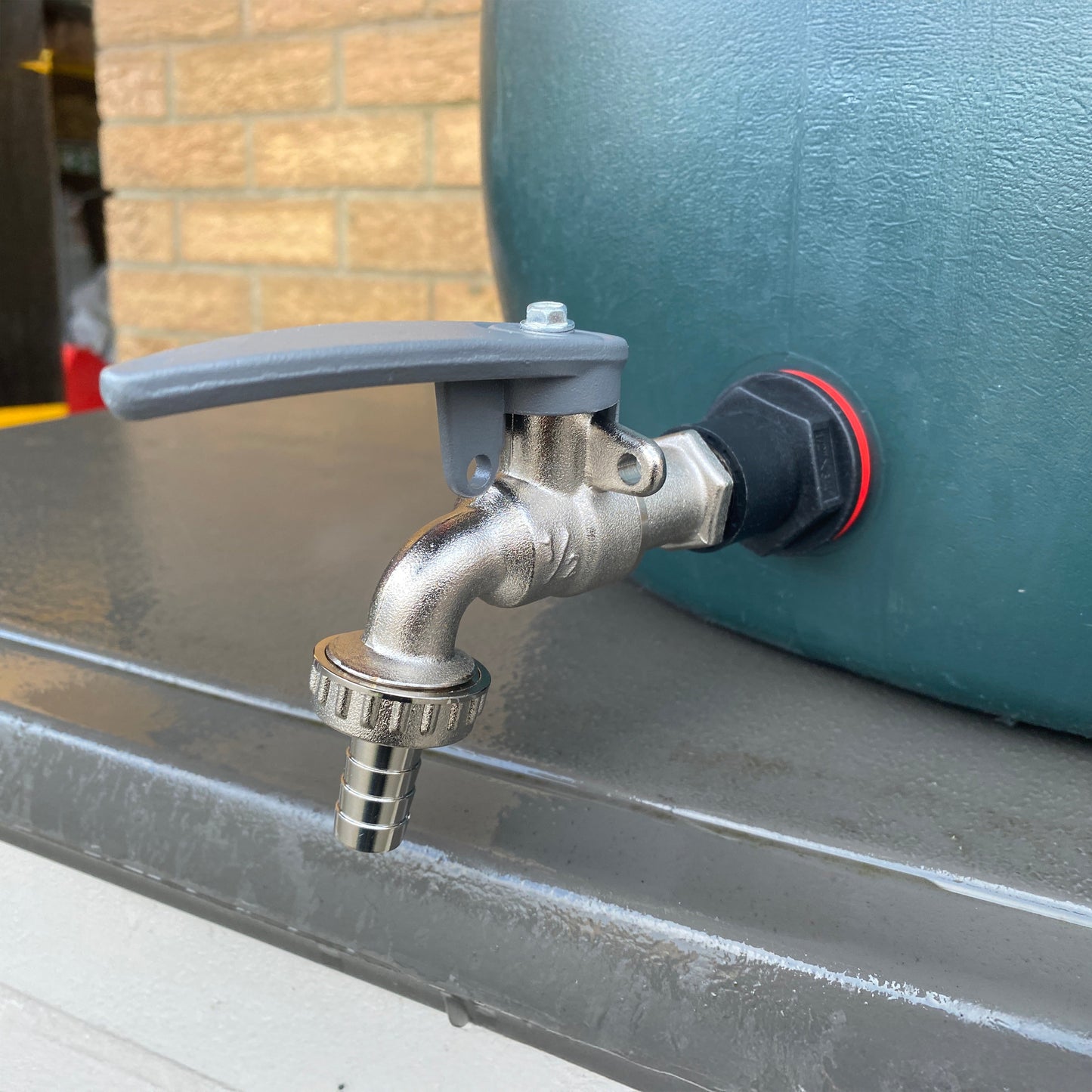 Brass Barbed Side Handle Lockable Tap, 1/2" BSP