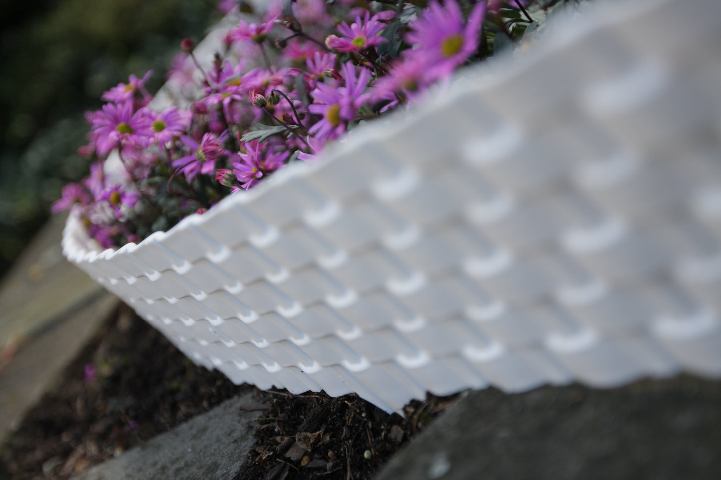 Grey Rattan Texture Palisade Lawn Edging, 2.4m