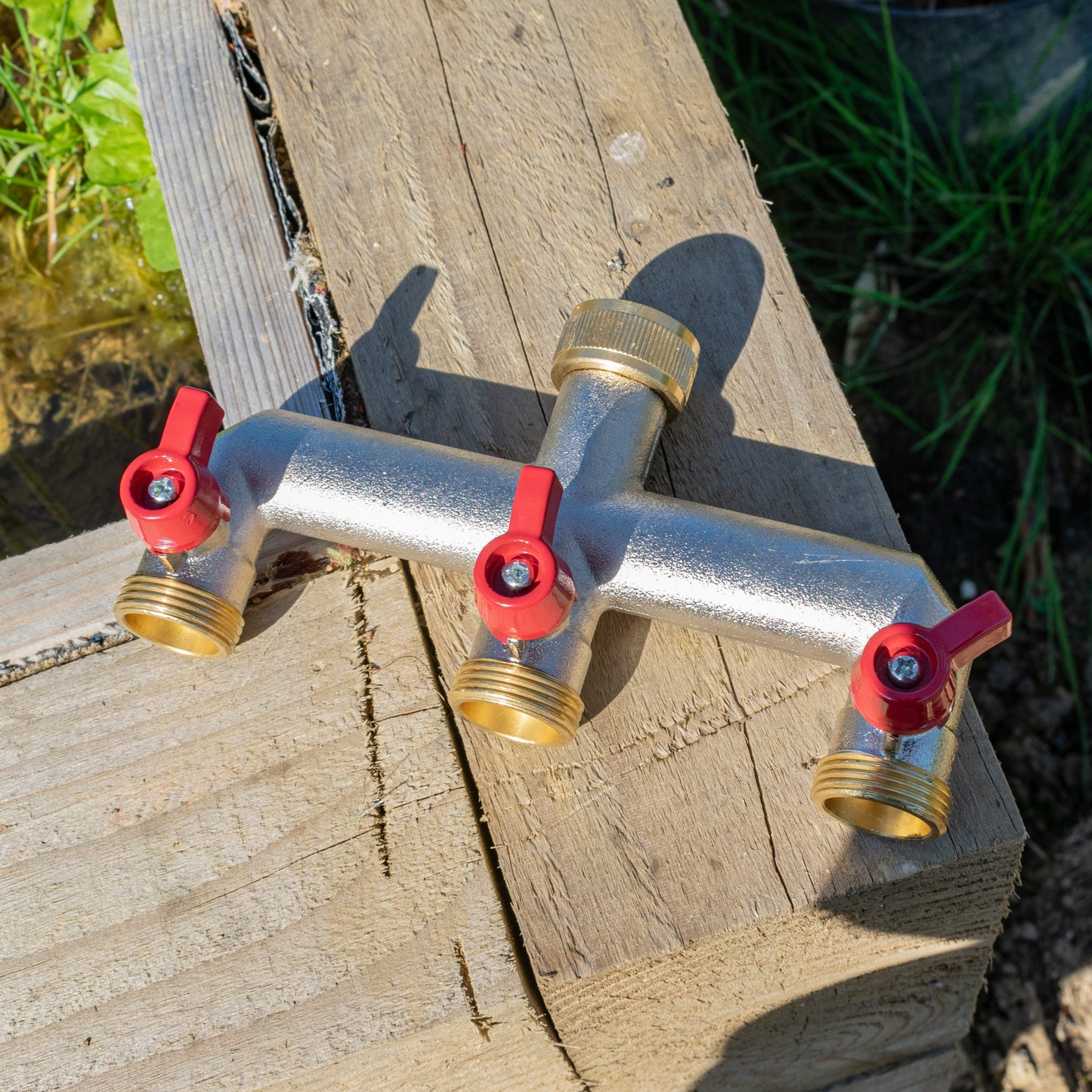 3-Way Tap Splitter with Valves - 3/4" BSPM, Brass