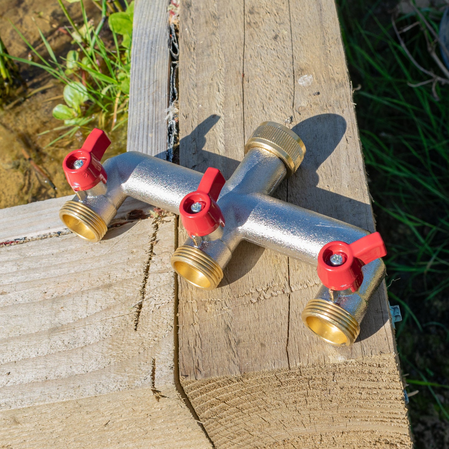 3-Way Tap Splitter with Valves - 3/4" BSPM, Brass