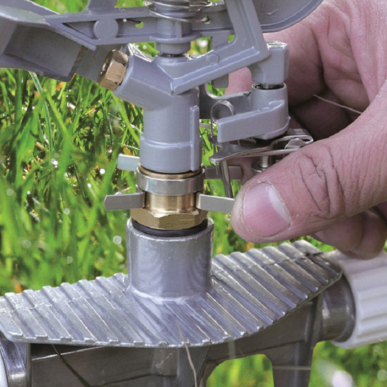 Triton Pulsating Lawn Sprinkler, White line