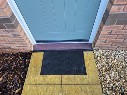 Rubber Doormat, 60cm x 40cm - 'Welcome' (Flower)