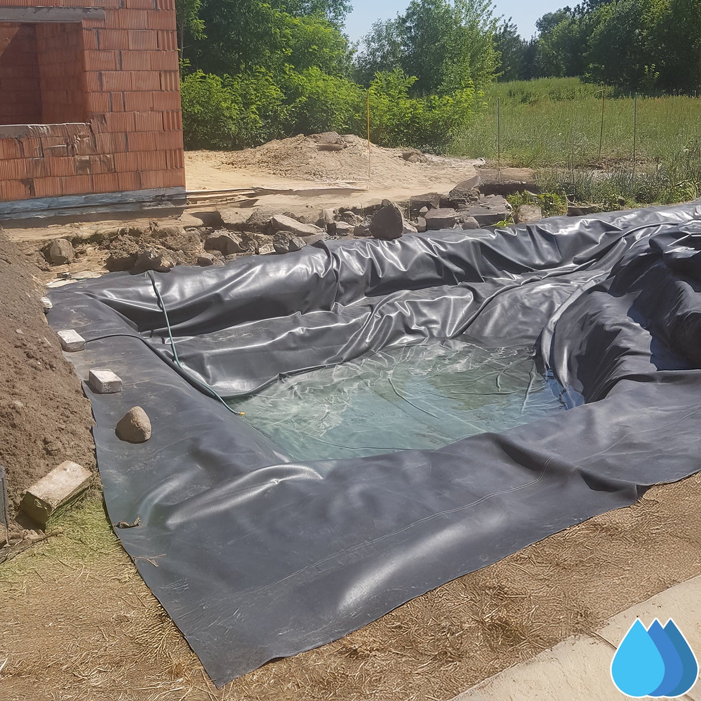 2.5m x 2.5m EPDM Rubber Pond Liner, 900 GSM