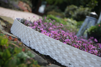 Black Rattan Texture Palisade Lawn Edging, 2.4m