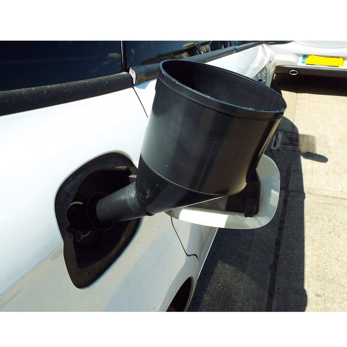 BLACK Car Fuel Funnel FILTERED Full FLOW Spout, Diesel, Screen Wash, Petrol